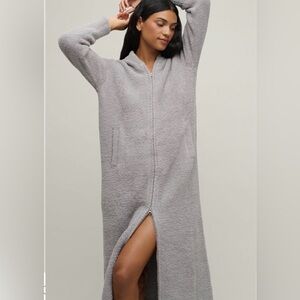 Bearfoot Dreams Front Double Zip Robe